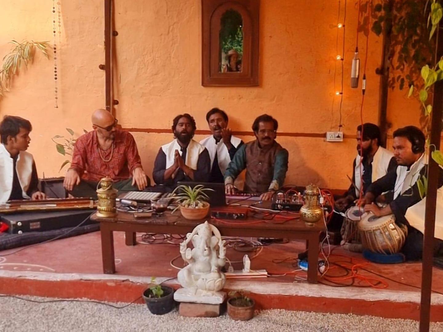 Karavan Kafe Pushkar Extérieur photo