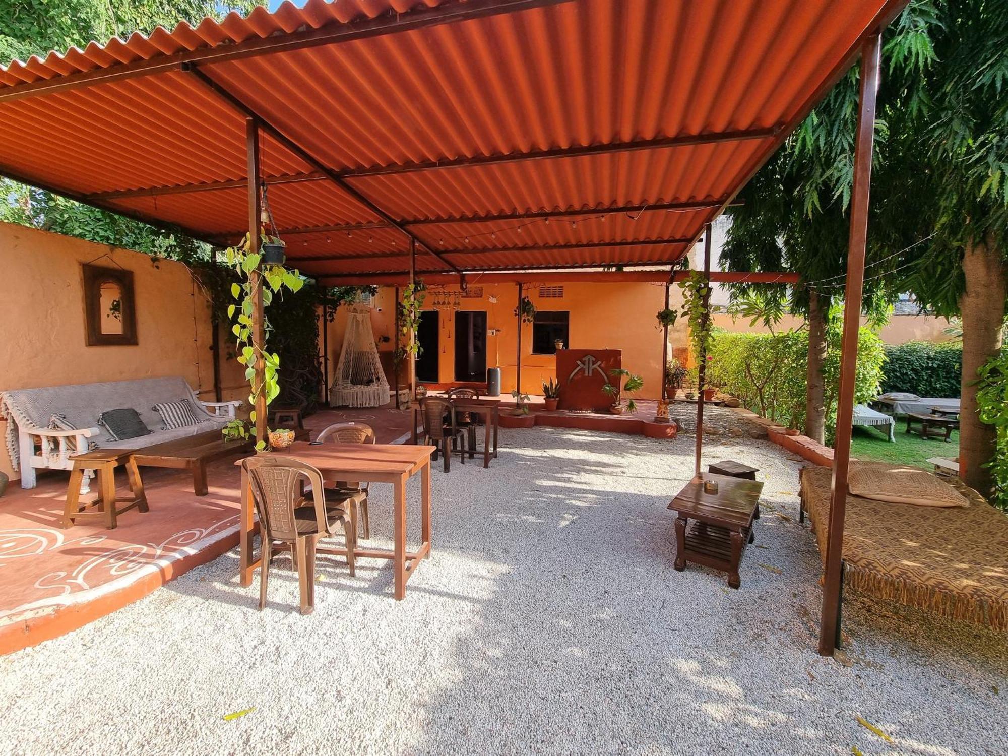 Karavan Kafe Pushkar Extérieur photo